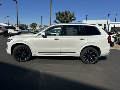 New 2026 Volvo XC90 B6 Plus image 4