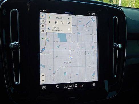 Certified 2023 Volvo XC40 Recharge Plus w/ Protection Package Premier image 26