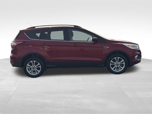 Used 2017 Ford Escape SE w/ Equipment Group 201A AWD/4WD image 21