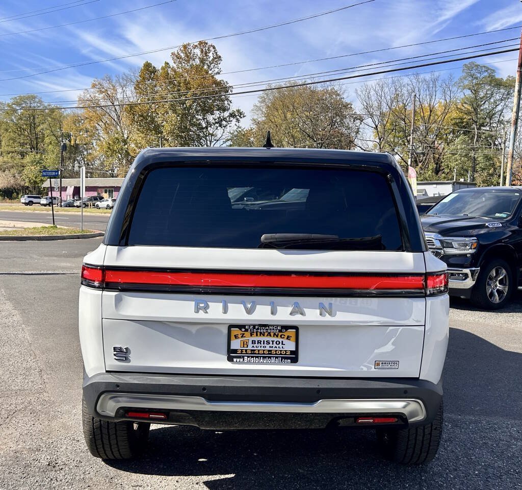 Used 2024 Rivian R1S Adventure Dual AWD/4WD image 4