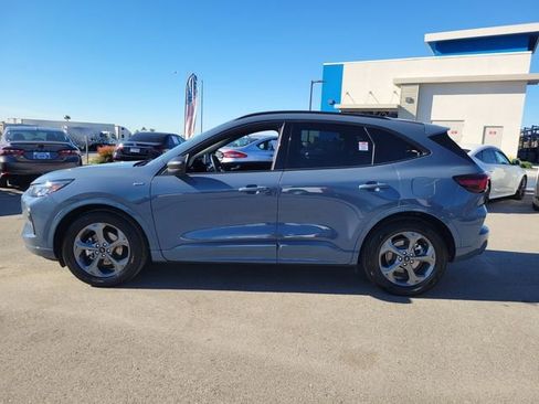 Used 2024 Ford Escape ST-Line image 3