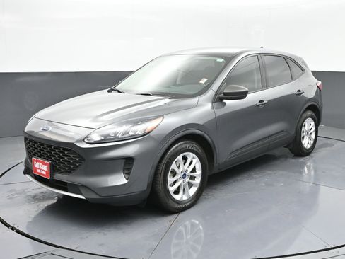 Used 2022 Ford Escape S image 1