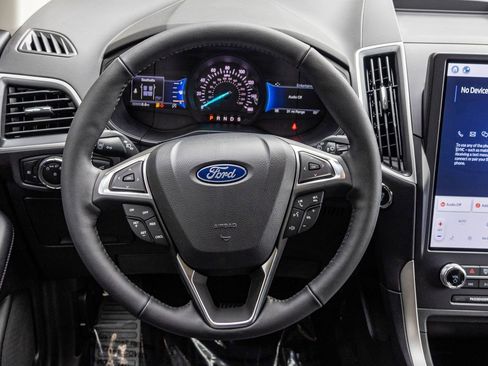 New 2024 Ford Edge SEL w/ Convenience Package image 26