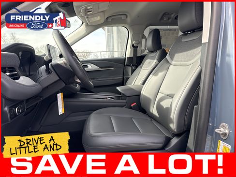New 2026 Ford Explorer Active w/ Active Comfort Package AWD/4WD image 13