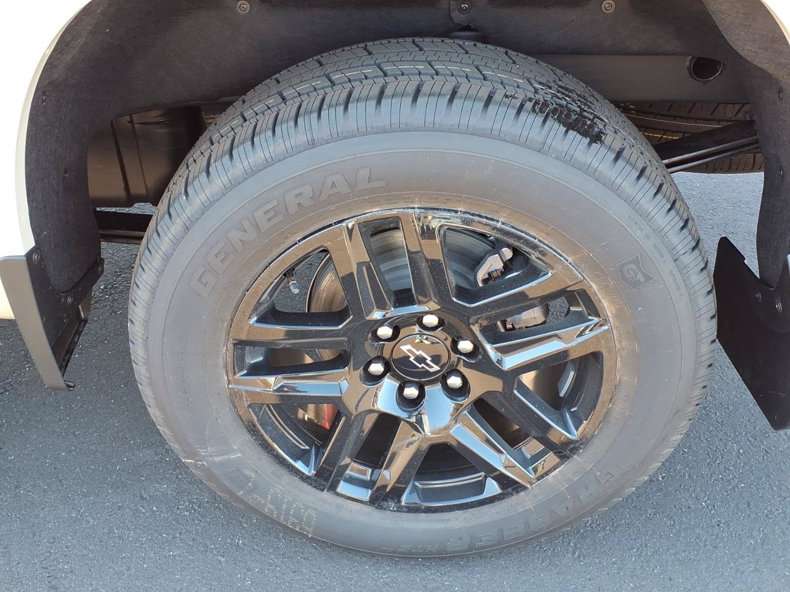 New 2026 Chevrolet Silverado 1500 RST w/ Protection Package AWD/4WD image 9