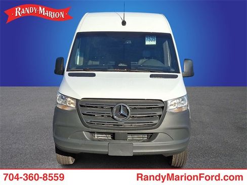 Used 2025 Mercedes-Benz Sprinter 2500 image 2