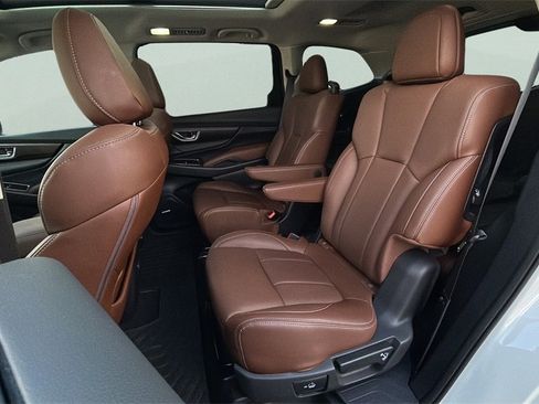 Used 2023 Subaru Ascent Touring image 16
