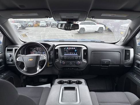 Used 2018 Chevrolet Silverado 1500 LT w/ LT Eassist Package image 19