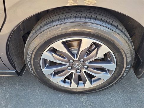 Used 2023 Honda Odyssey EX-L image 27