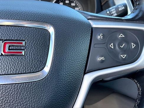 Used 2021 GMC Terrain SLT image 19