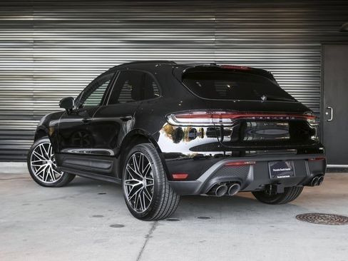 Certified 2026 Porsche Macan AWD/4WD image 3