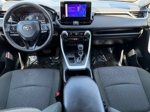 Used 2025 Toyota RAV4 XLE FWD image 28