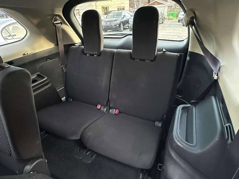 Used 2017 Mitsubishi Outlander SE image 24