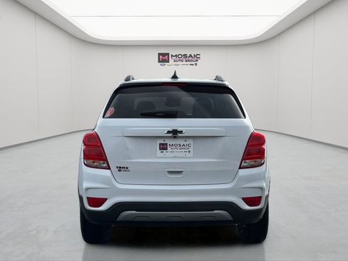 Used 2020 Chevrolet Trax LT w/ Redline Edition image 6