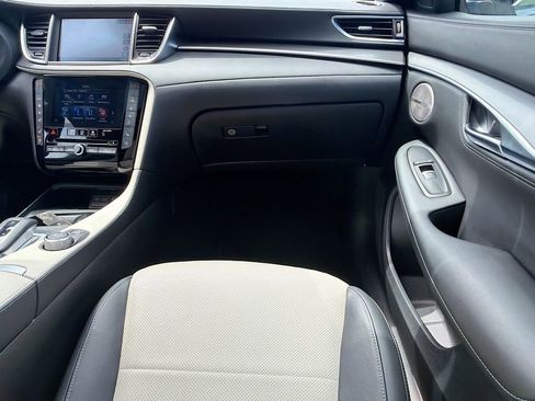 Used 2025 INFINITI QX55 Essential AWD/4WD image 18