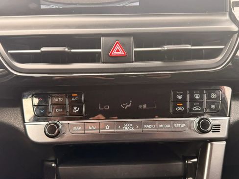 Used 2025 Kia Seltos S FWD image 24