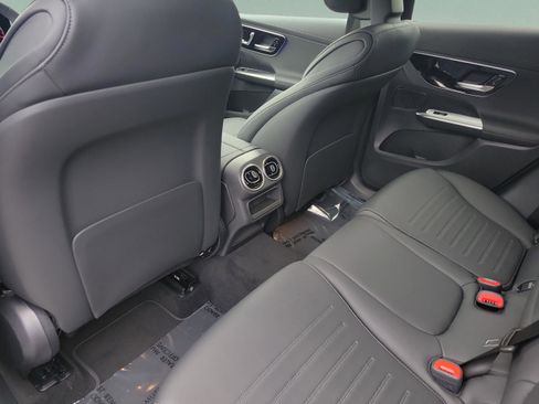 Used 2026 Mercedes-Benz GLC 300 image 10
