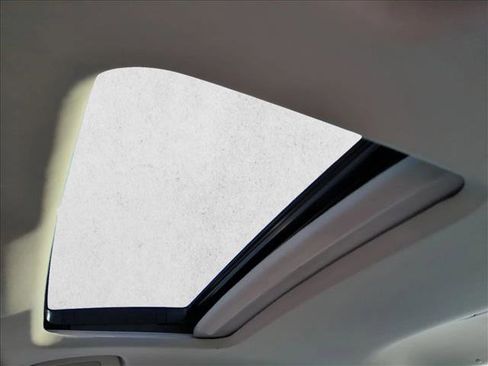 Used 2023 Honda Accord EX image 12