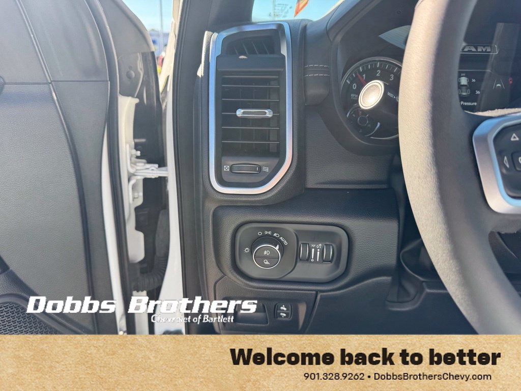 Used 2025 RAM 1500 Big Horn AWD/4WD image 16