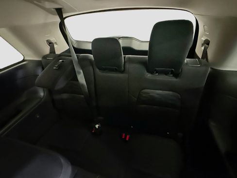 Used 2025 Nissan Pathfinder SV AWD/4WD image 29
