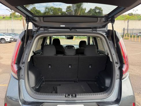 Used 2025 Kia Soul LX w/ LX Technology Package image 29