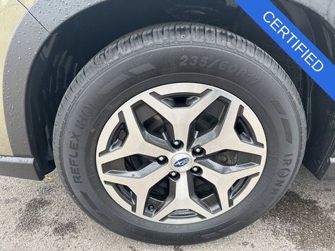 Certified 2024 Subaru Forester Premium AWD/4WD image 34