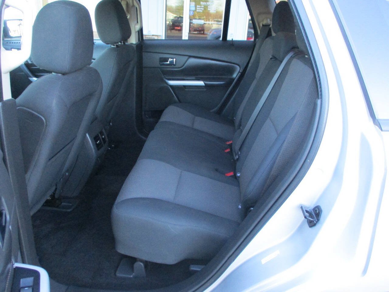 Used 2013 Ford Edge SEL FWD image 17