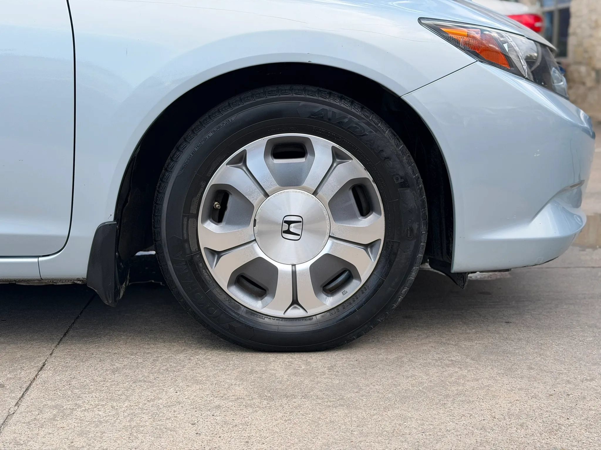 Used 2012 Honda Civic Hybrid Sedan image 16
