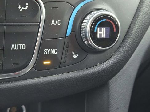 Used 2021 Chevrolet Equinox LT image 10