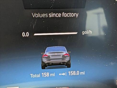 Used 2025 BMW 230i Coupe w/ Premium Package image 10