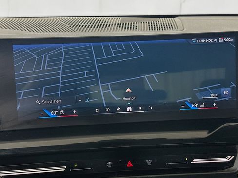 Used 2024 BMW 530i image 22