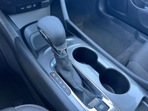 Used 2023 Chevrolet Malibu LS image 27