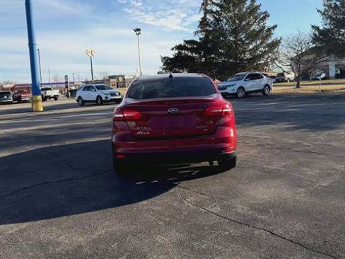 Used 2017 Ford Focus SE image 7