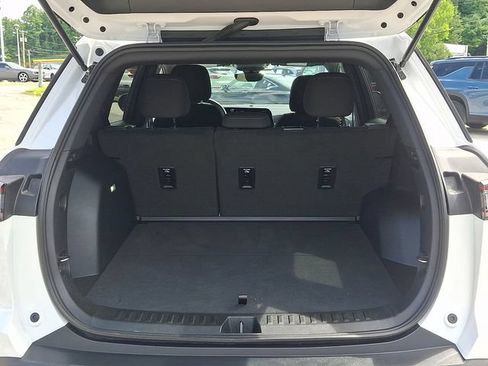 Used 2026 Chevrolet Equinox LT w/ Safety and Technology Package AWD/4WD image 26