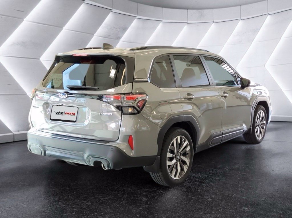 Used 2026 Subaru Forester Touring AWD/4WD image 4