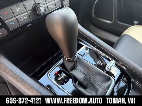 Used 2026 Jeep Compass Latitude AWD/4WD image 22