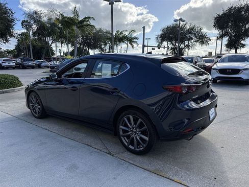 Used 2019 MAZDA MAZDA3 Hatchback w/ Preferred Package image 13