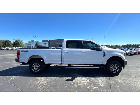 Used 2018 Ford F350 Lariat image 9