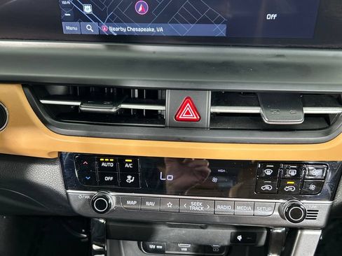 Used 2024 Kia Seltos EX AWD/4WD image 14