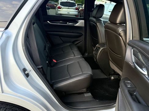 Used 2020 Cadillac XT5 Premium Luxury FWD image 13