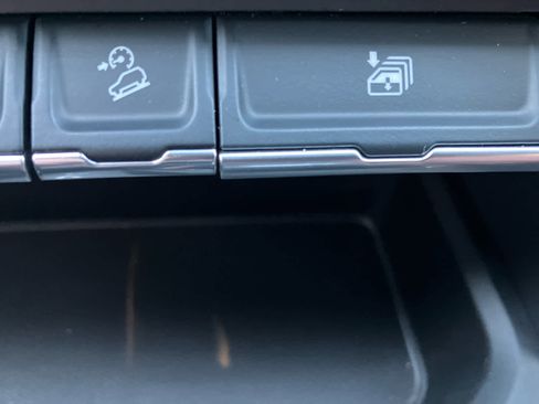 Certified 2024 GMC Sierra 1500 Denali Ultimate image 34