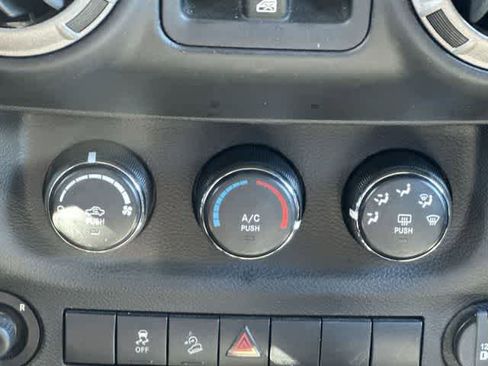 Used 2013 Jeep Wrangler Unlimited Sport image 11