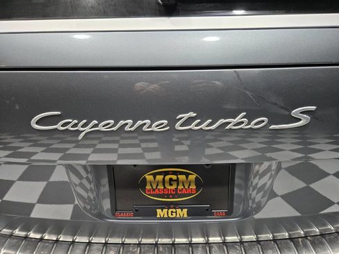 Used 2006 Porsche Cayenne Turbo S image 24