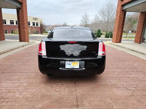 Used 2013 Chrysler 300 S w/ Luxury Group image 5