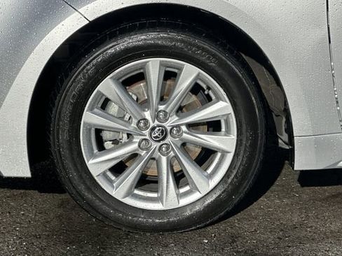 Used 2024 Toyota Corolla LE w/ LE Convenience Package image 26