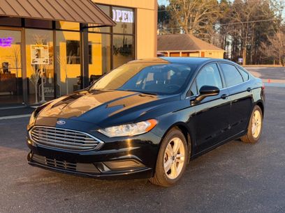 Used 2018 Ford Fusion SE w/ Fusion SE Technology Package