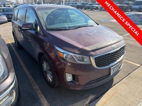 Used 2016 Kia Sedona EX image 1
