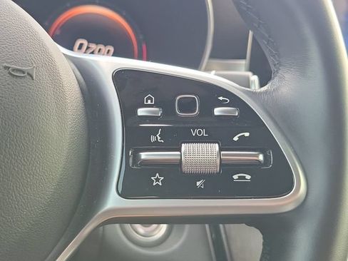 Used 2022 Mercedes-Benz GLC 300 4MATIC image 17