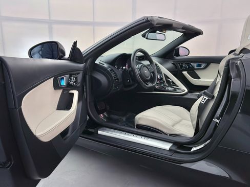 Used 2016 Jaguar F-TYPE S image 29
