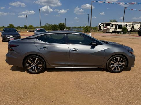 Used 2020 Nissan Maxima 3.5 SV w/ Floor Mat Group FWD image 7